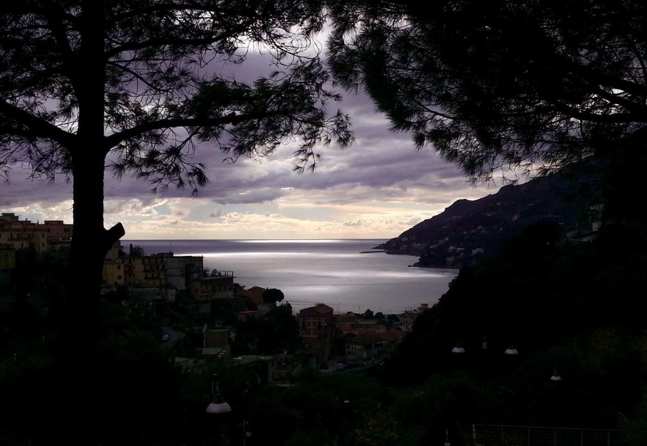 Aretusa Resort Amalfi Coast Vietri Exterior foto